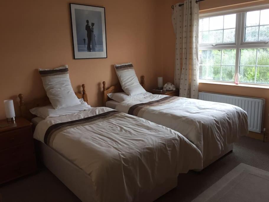 Fermanagh Lakeside Self Catering Corranny Exterior photo