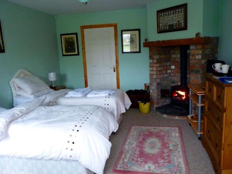 Fermanagh Lakeside Self Catering Corranny Exterior photo