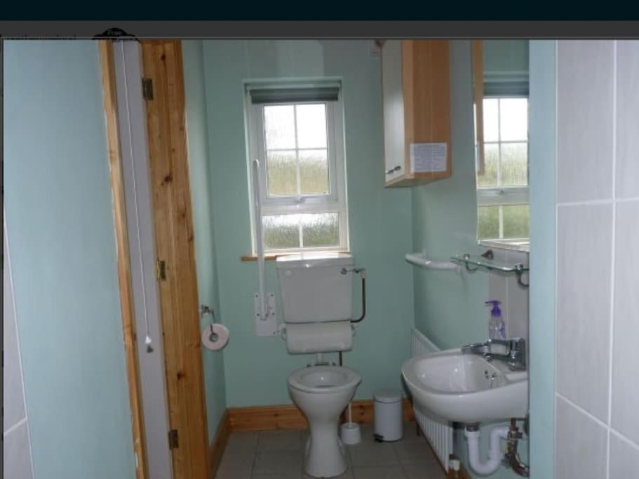 Fermanagh Lakeside Self Catering Corranny Exterior photo