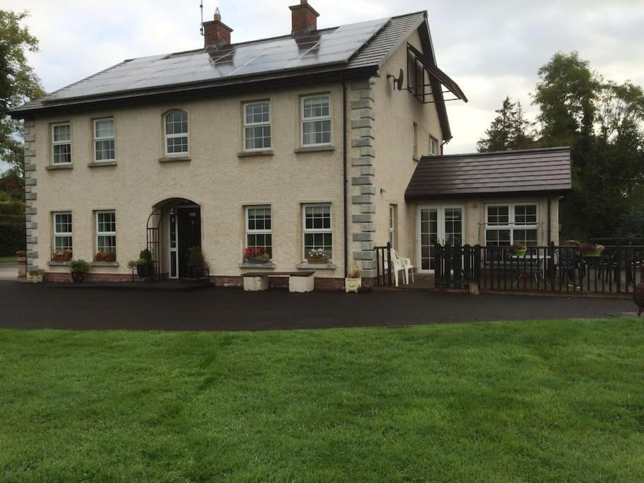 Fermanagh Lakeside Self Catering Corranny Exterior photo